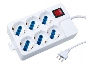 Multipresa 6 posti bipasso + Schuko con interruttore e cavo mt 1,5 forma quadrata