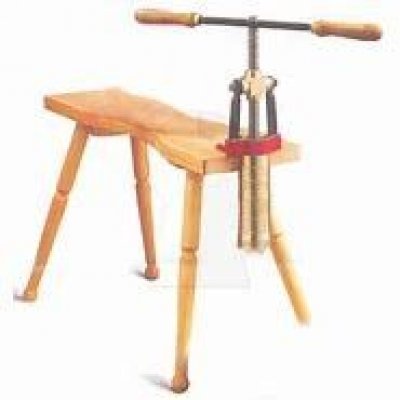 Panca in legno per torchio per pasta