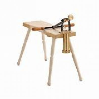 Panca in legno per torchio per pasta