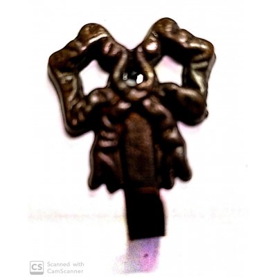 Attaccaglia mod. FIOCCO in ottone bronzato