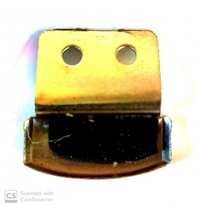 Fermaspecchi a sbalzo con feltro con bordi arrotondati