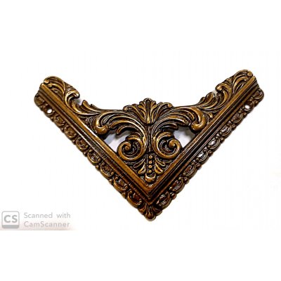 Reggispecchi ad angolo lavorato in ottone bronzato mm 95 x 95