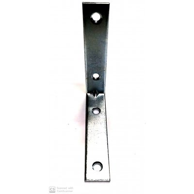 Lastrina ad angolo cm 7 x 7 a 4 fori larghezza mm 15 spessore mm