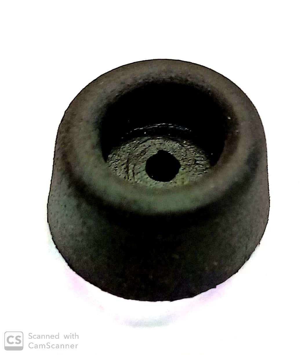 Paracolpo mm 30 x 16 troncoconico in gomma con foro per vite