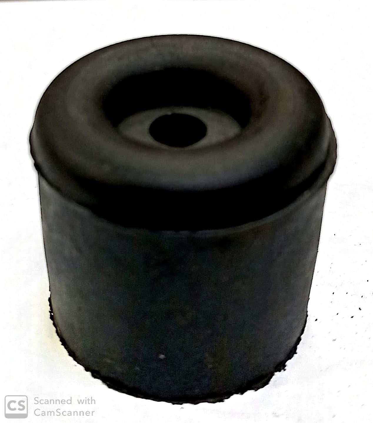 Paracolpo mm 40 x 37 cilindrico in gomma NERA con foro per vite