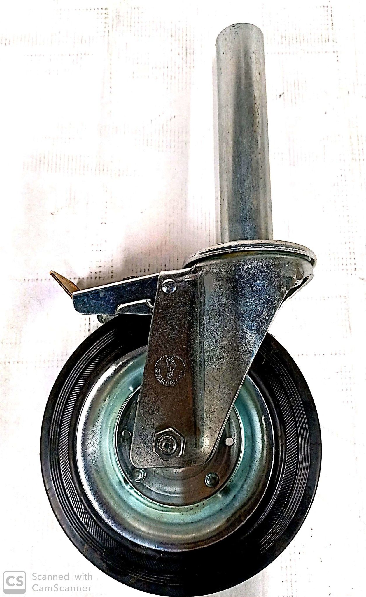 Ruota girevole per ponteggi d. 200x50 C/FRENO in gomma con codulo a tubo