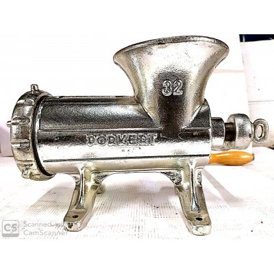 Tritacarne manuale n.32 con staffe per fissaggio a banco PORKERT