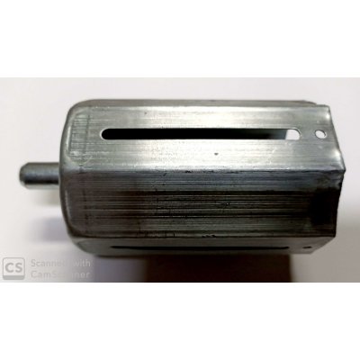 Calotta ottagonale LISCIA PROLUNGATA con perno mm 12 in ferro zincato