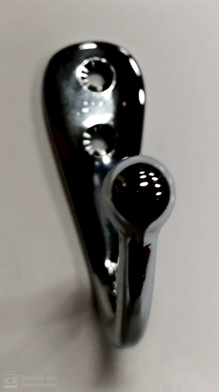 Gancio semplice in ottone cromato mm 46 x 38