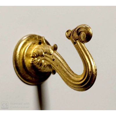 Gancio modello BAROCCO mm 45 x 30 in metallo finitura dorata