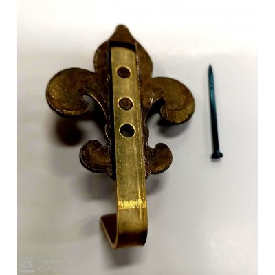 Attaccaglia mod. GIGLIO mm 50x35 in ottone bronzato