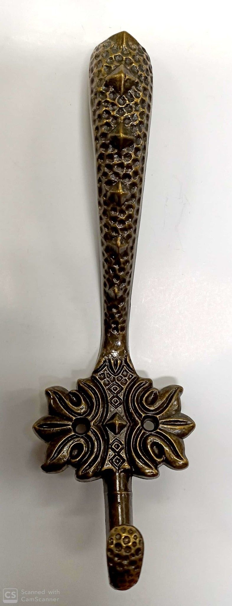 Appendiabito con portacappello modello BAROCCO in ottone bronzato COSMA