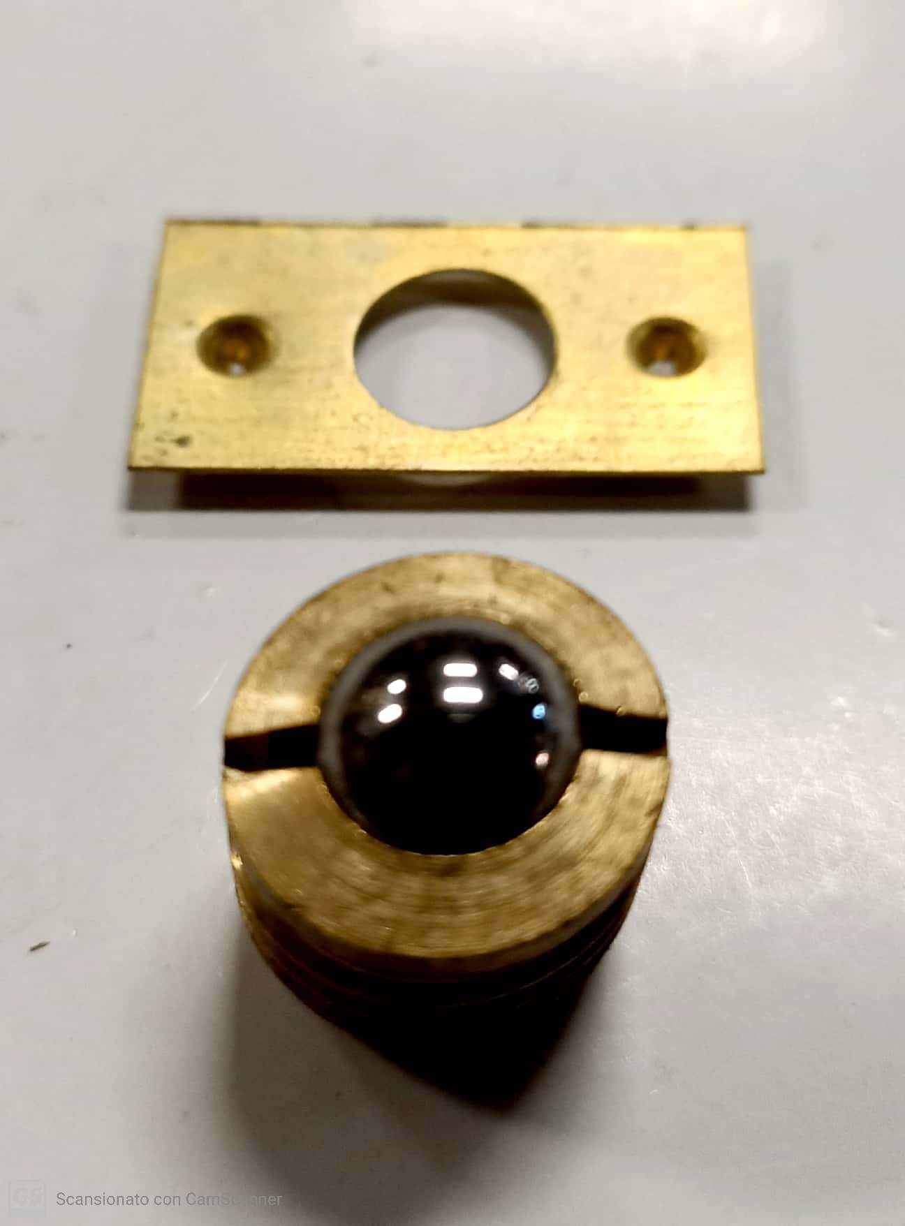 Cricchetto a sfera a vite diametro mm 15 in ottone