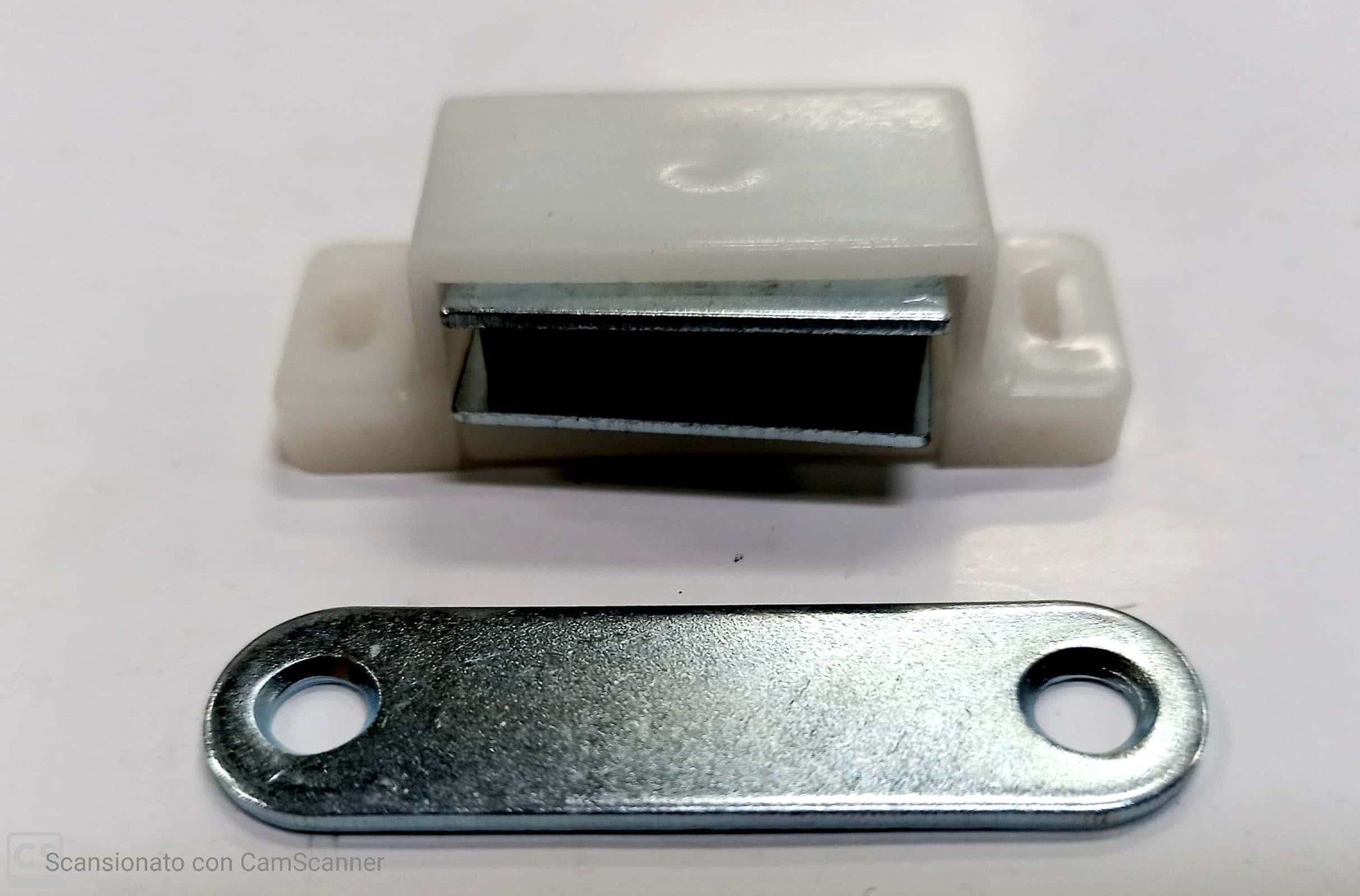 Cricchetto magnetico da applicare BIANCO con contropiastra