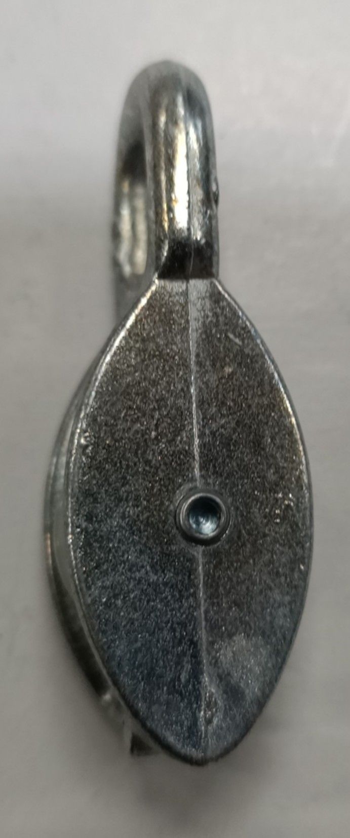 Carrucola nylon d. 20 mm con supporto ad occhiello