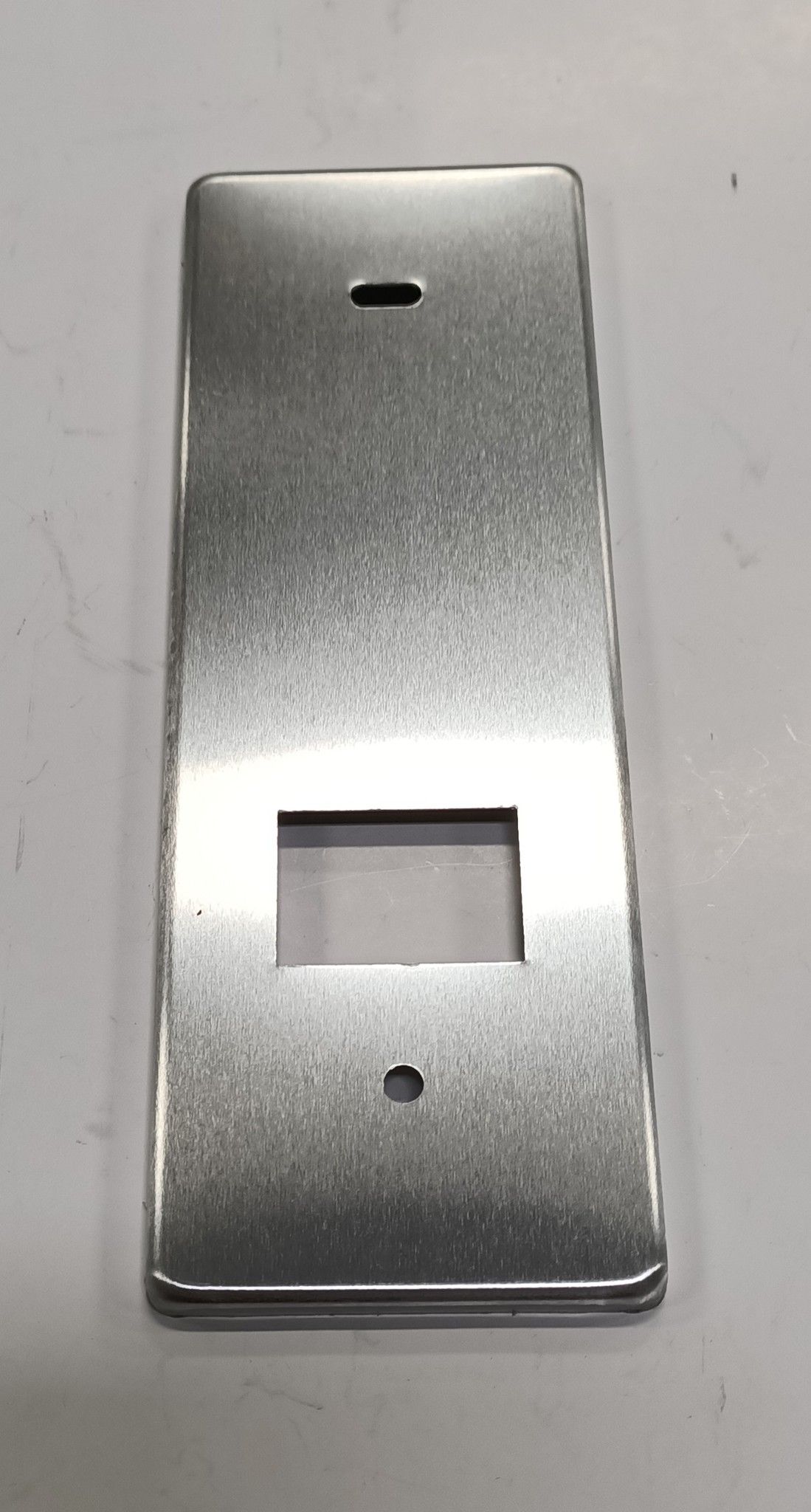 Placca per avvolgitore STARPIU' interasse mm 114 in alluminio ARGENTO