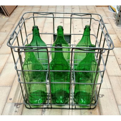 Cesta metallo con 6 bottiglioni in vetro da lt 2