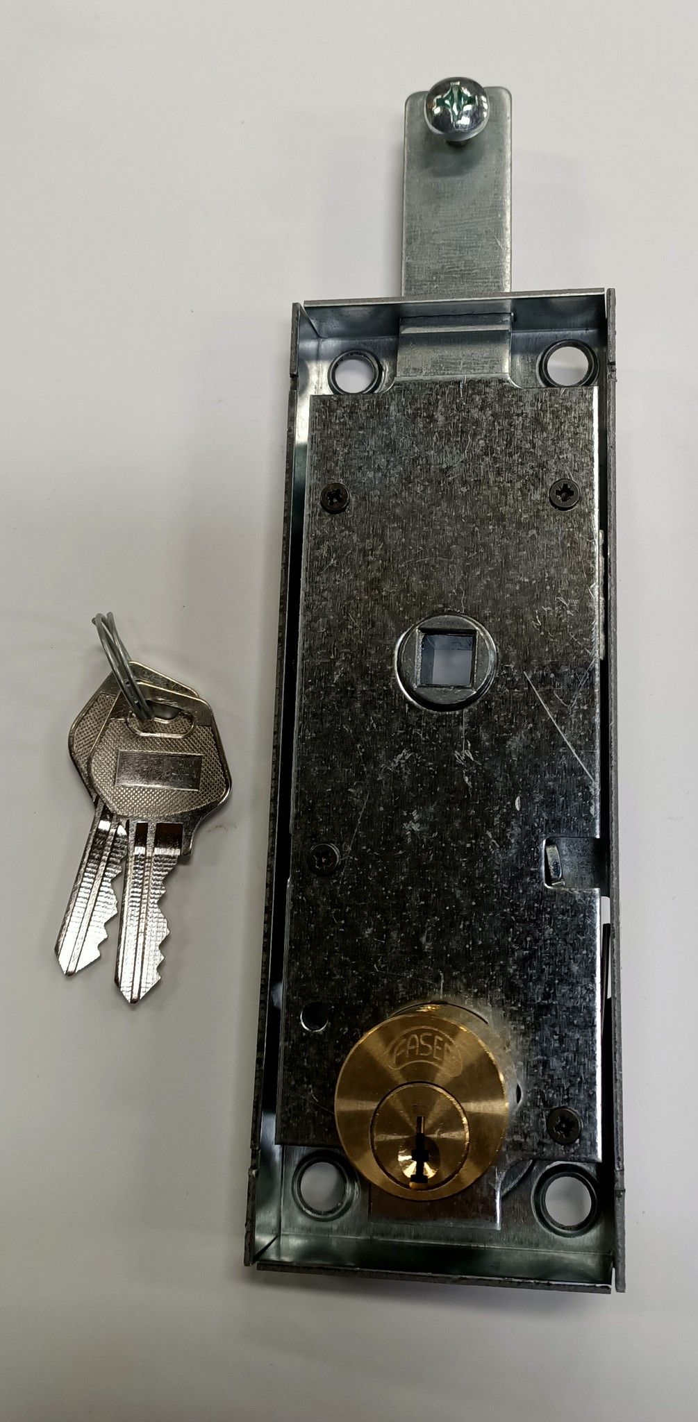 Serratura FASEM 109 cilindro tondo d. 25 x 15 a CHIAVI EGUALI per basculante catenaccio con filetto 6 MA con leva interna