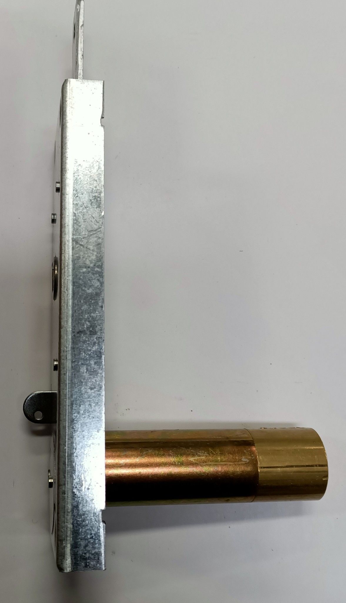 Serratura FASEM 109 cilindro tondo d. 25 x 80 per basculante catenaccio con filetto 6 MA con leva interna