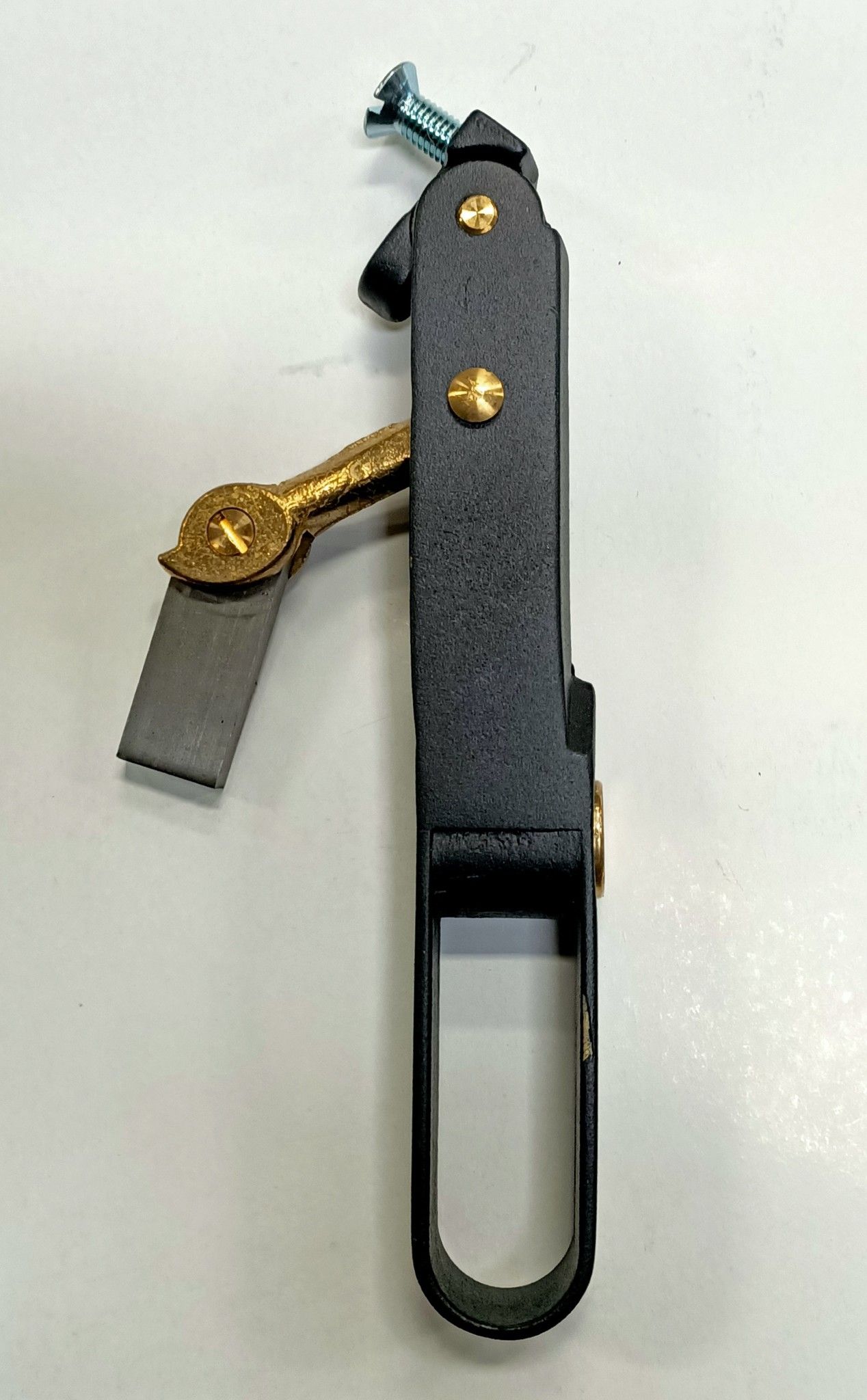 Cariglione a leva per cancello MLP 598A in acciaio verniciato nero