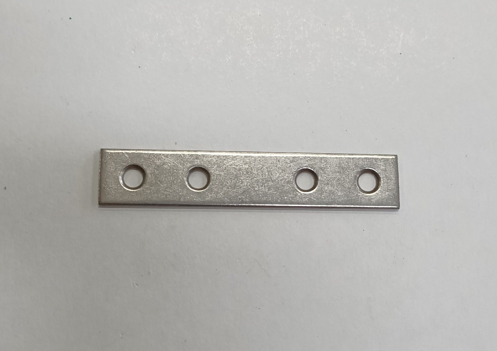 Lastrina diritta INOX mm 80 a 4 fori larghezza mm 15 spessore mm 1,5