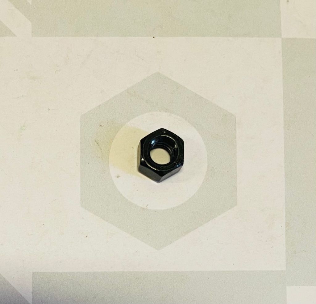 Dado esagonale zincato NERO mm 6