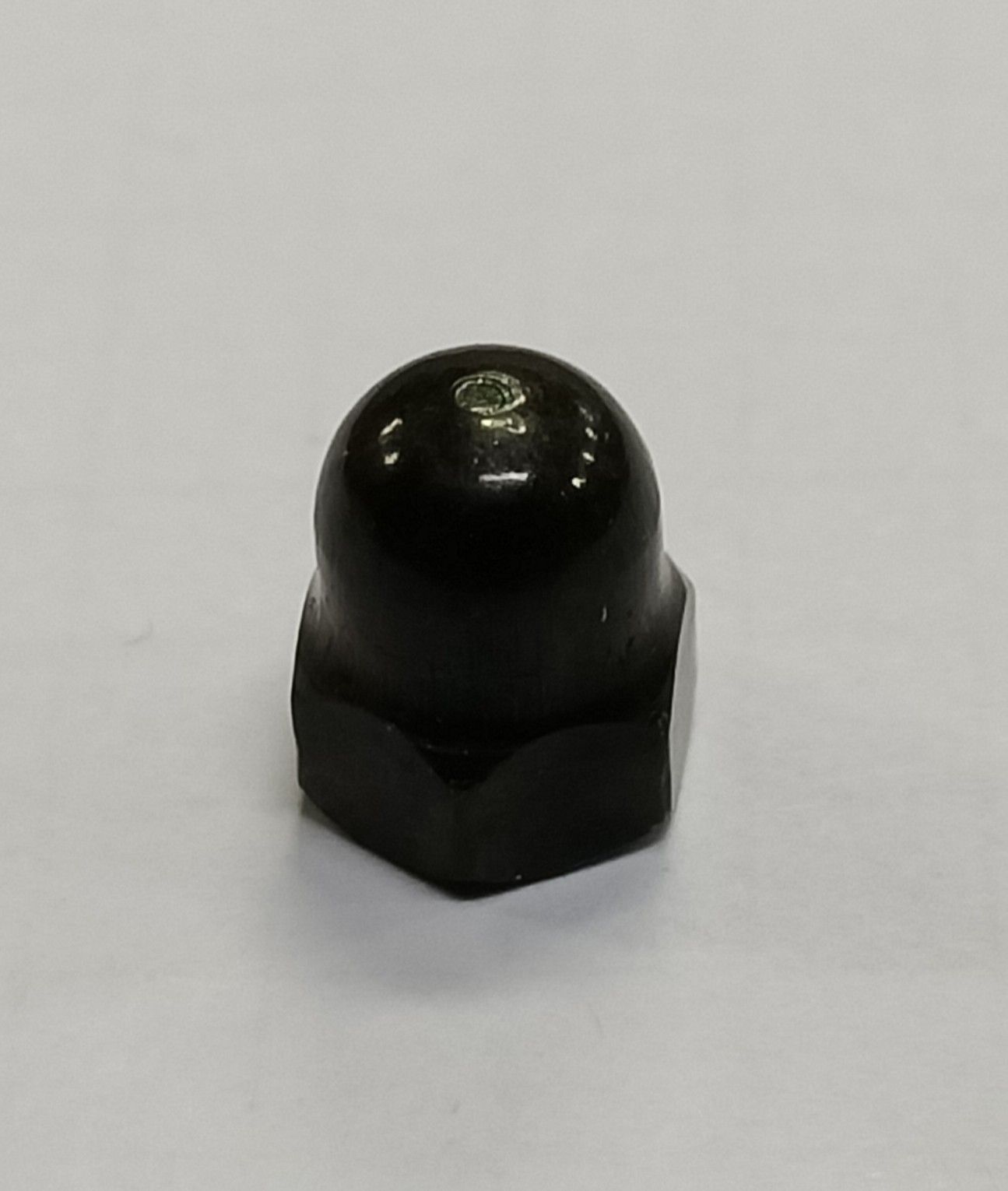 Dado cieco zincato NERO filetto mm  5