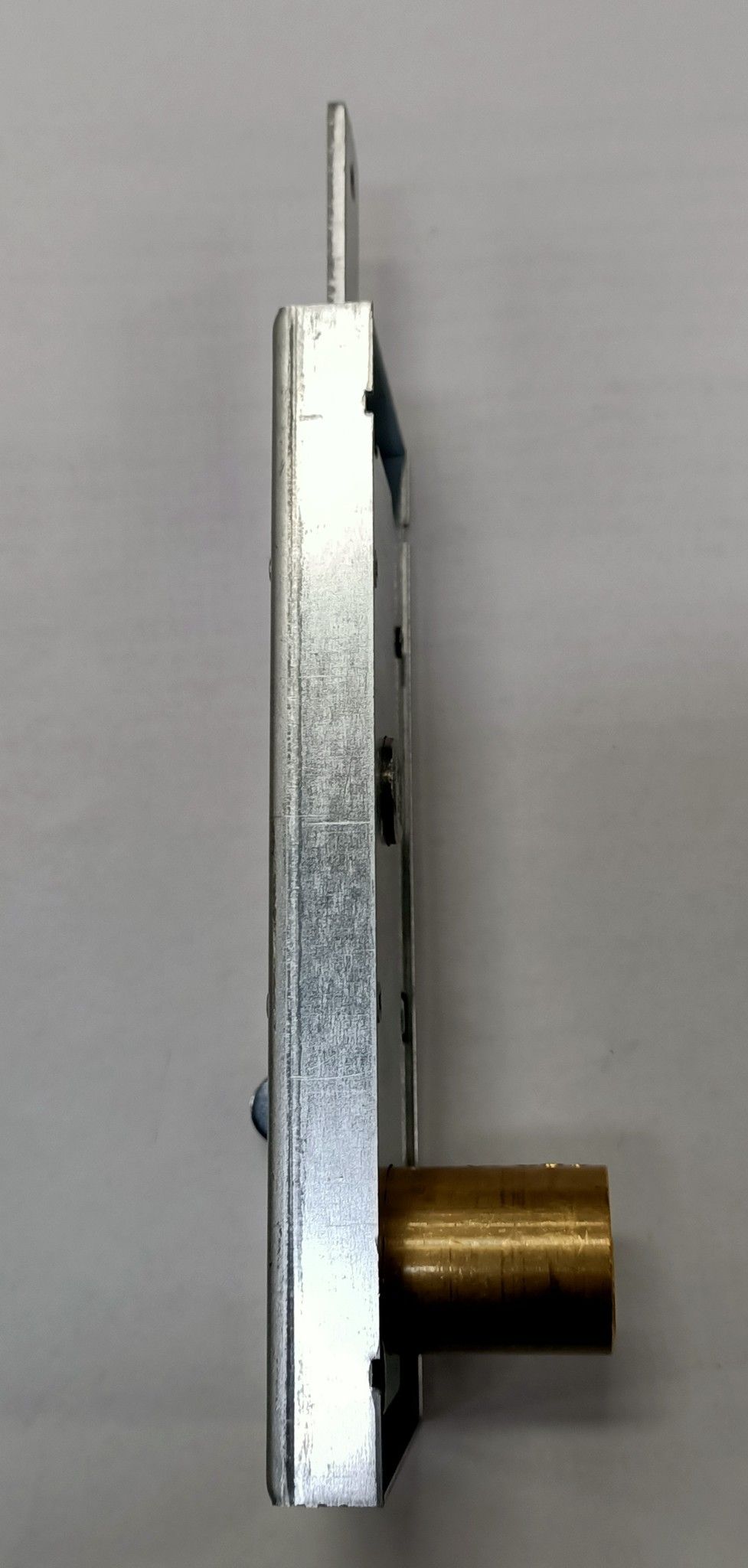 Serratura FASEM 109 cilindro tondo d. 25 x 30 per basculante catenaccio con filetto 6 MA con leva interna