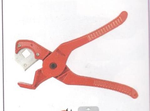 Pinza tagliatubi per tubi plastica max 25 mm BGS1910