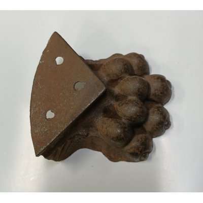 Gamba antica a zampa di leone in fusione di ghisa