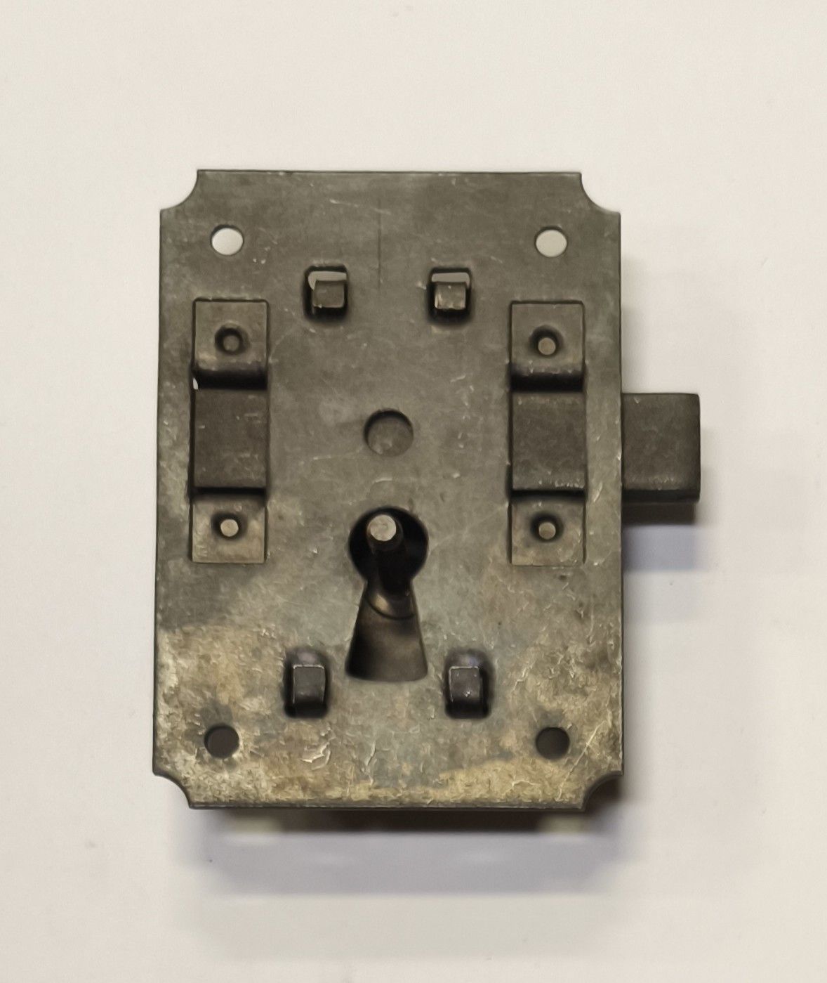 Serratura per mobili in stile da applicare art 830/30 BRUNITA foro chiave tipo grande