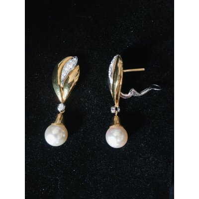 Asayo orecchino in oro con perla e diamanti ref. AOP04491
