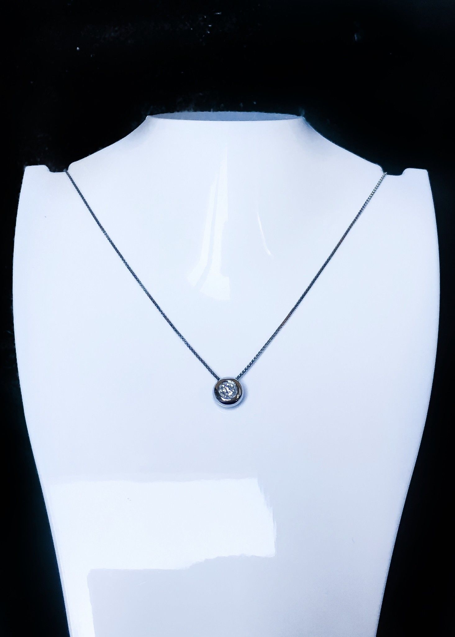 Girocollo punto luce in oro e diamante ref. XV1005