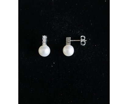 Orecchino in oro con perla e zirconi ref. O76