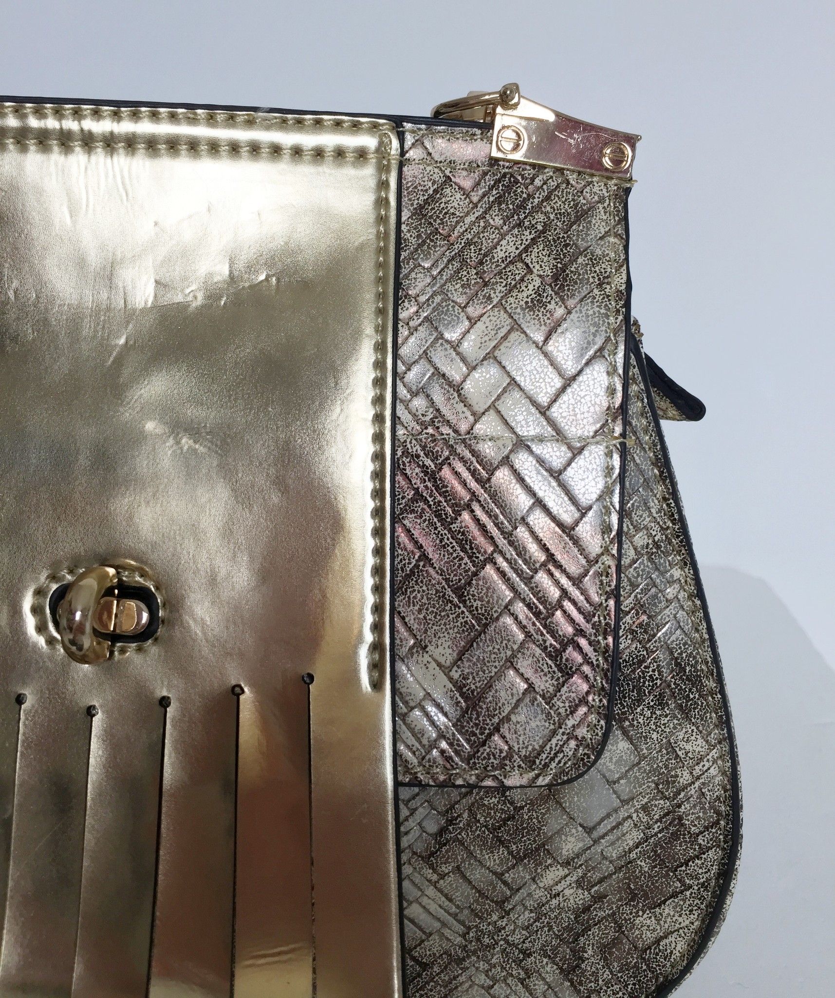 Golden LadyBug Model Saddle shoulder bag with Fringe Cod.2832