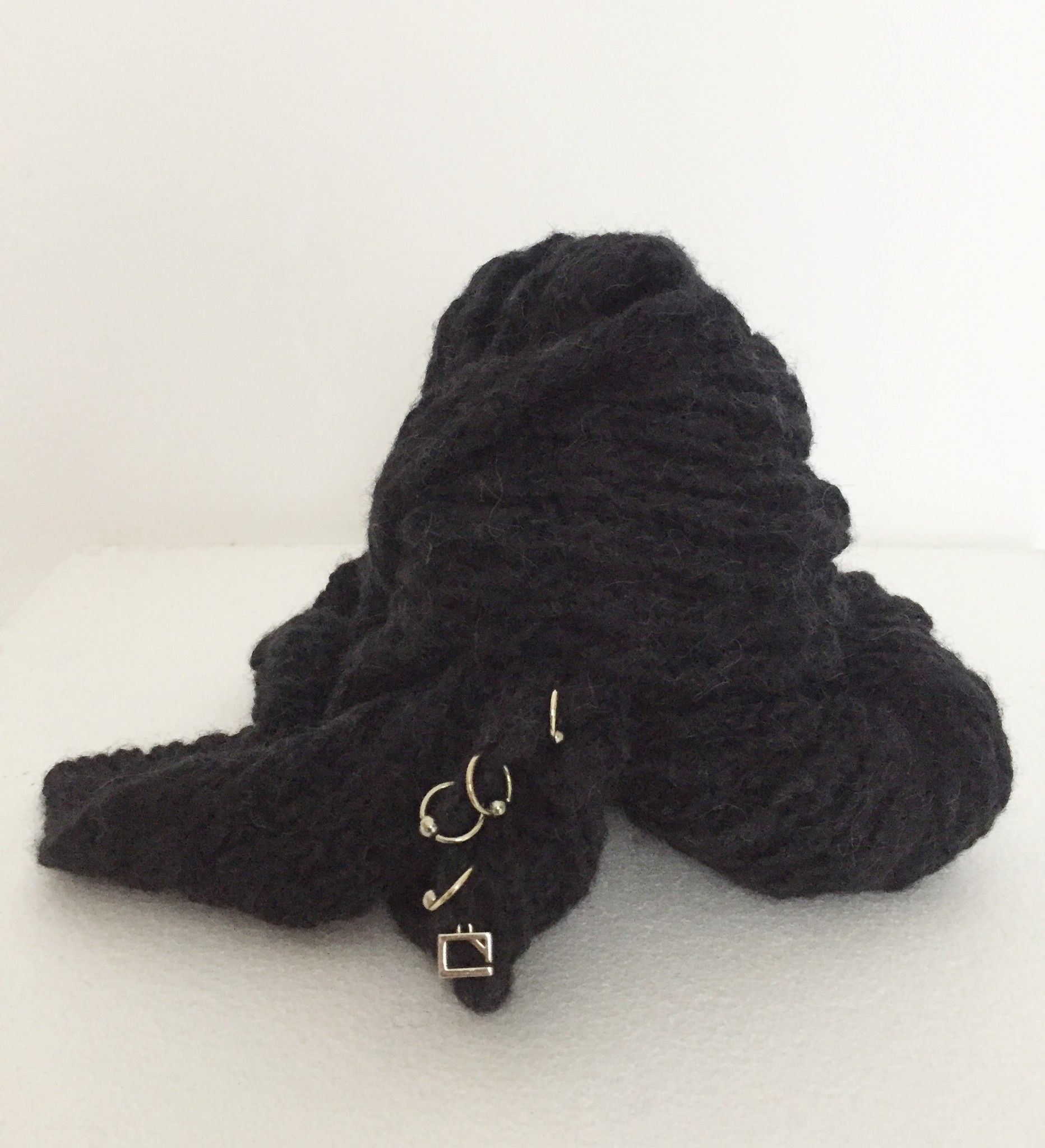 Wool scarf with Piercing Cod.14AI277