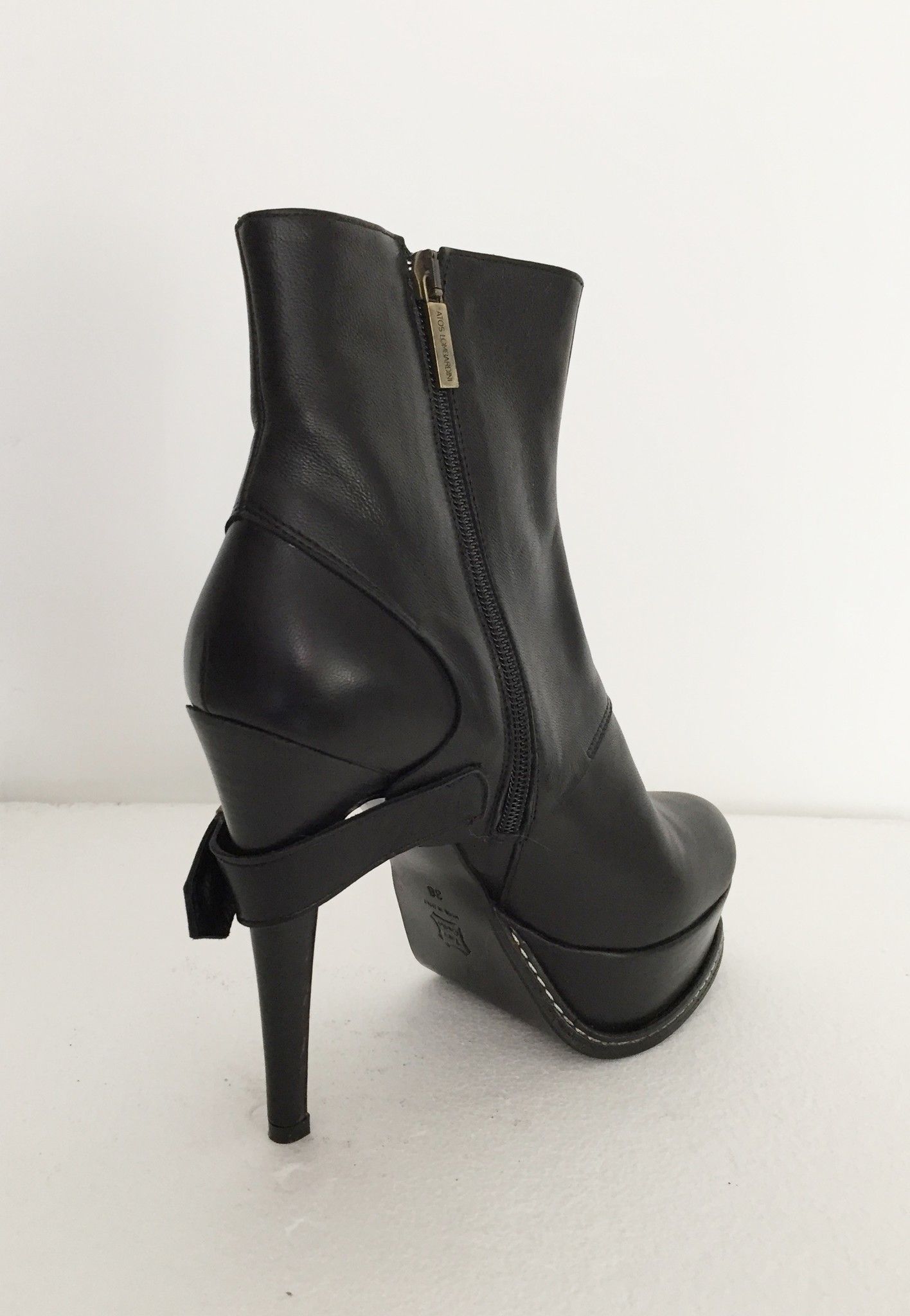 Atos Lombardini Leather booties with buckle on Heel Cod.S1547