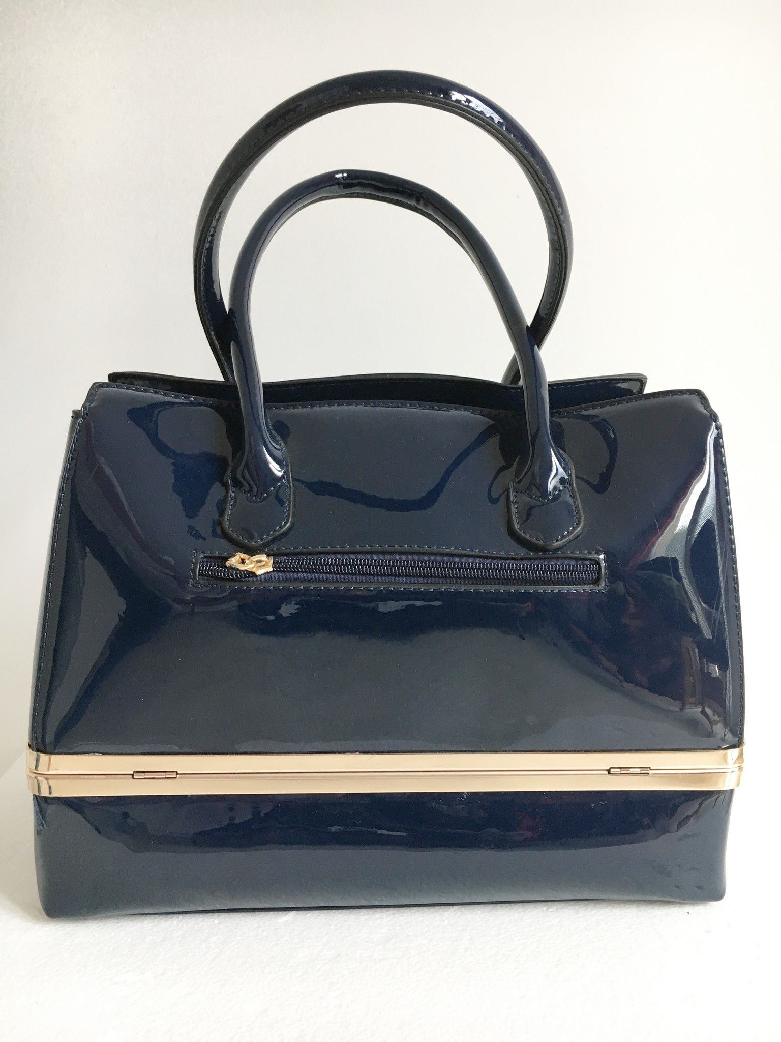 Patent leather with gold trim Padlock bag Cod.1025