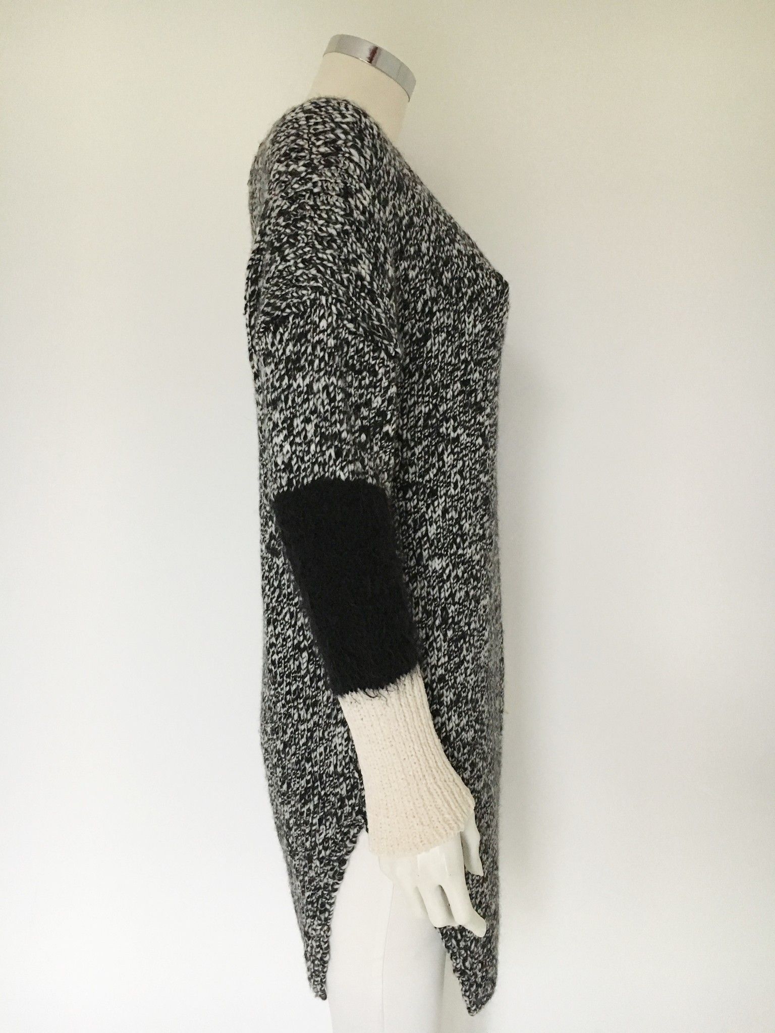 Katia G. Long Sweater Side Slit Cod.7000