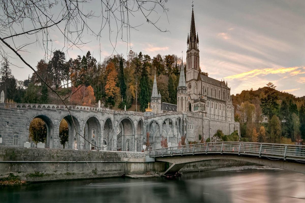 LOURDES (con AVIGNONE e ARLES)