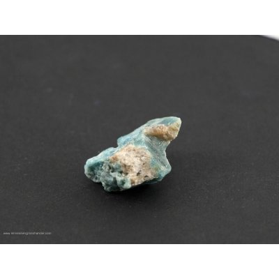 Grandidierite del Madagaskar grezza