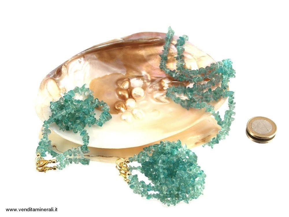 Catena di schegge blu apatite