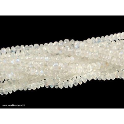 Filo sfaccettato in pietra di luna arcobaleno