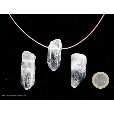 Punta in cristallo di rocca naturale con alesaggio