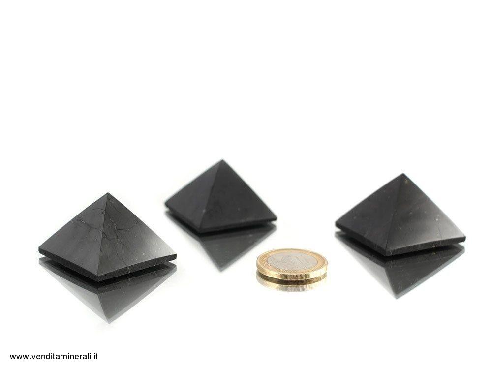 Piramide di shungite 3 cm
