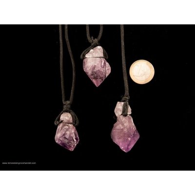 Ametista ciondolo su cordone di cotone