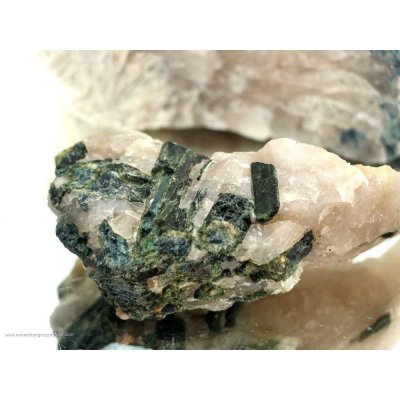 Tormalina blu / verde - pezzi matrice 1 kg