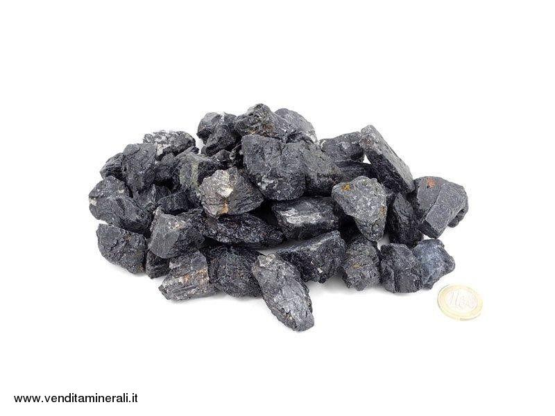 Tormalina nera - piccole pietre grezze (3 - 5 cm) - 1 kg