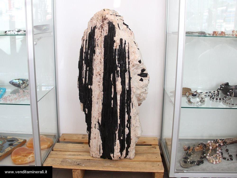 Tormalina in matrice feldspatica