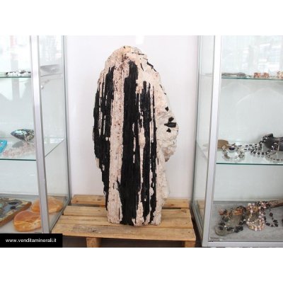 Tormalina in matrice feldspatica